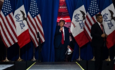 In Countdown to Iowa, Trump Is Coasting, as DeSantis and Haley Clash
