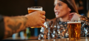 Ohio Bar Divides Customers With New Age Policy