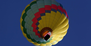 13 hot air balloon riders safe after emergency landing in Temecula yard
