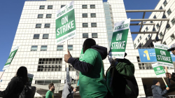 More than 40,000 UC workers threaten to go on statewide strike across campuses, dining halls and hospitals