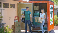 Homebuyers on Alert As Housing Prices and Mortgage Rates Decline